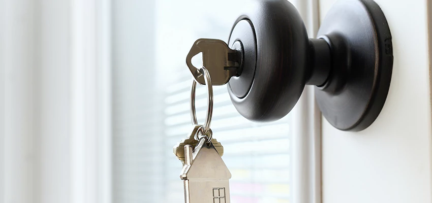 Bifold Door Knob Replacement in Florence-Graham, California