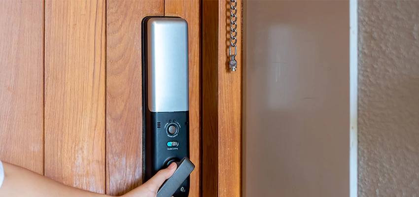 Home Security Electronic Locks Upgrades in Florence-Graham, CA